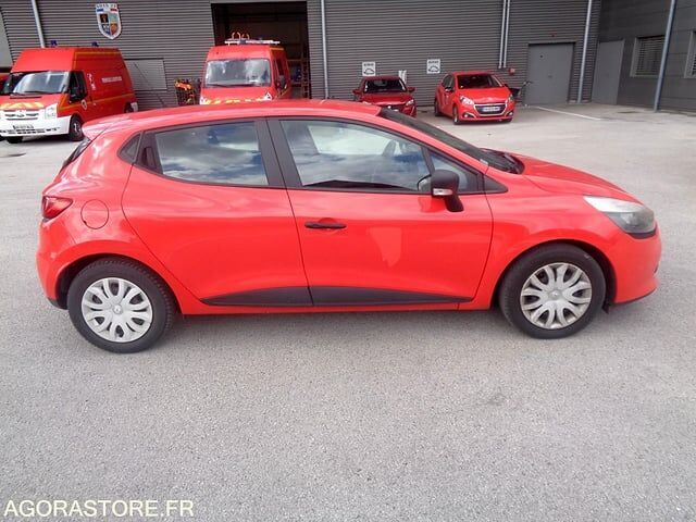 Хэтчбек Renault CLIO: фото 8 Хэтчбек Renault CLIO: фото 8