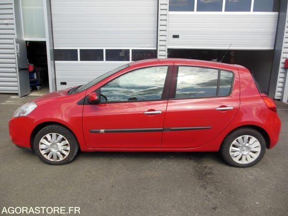 Renault CLIO - Хэтчбек: фото 2 Renault CLIO - Хэтчбек: фото 2