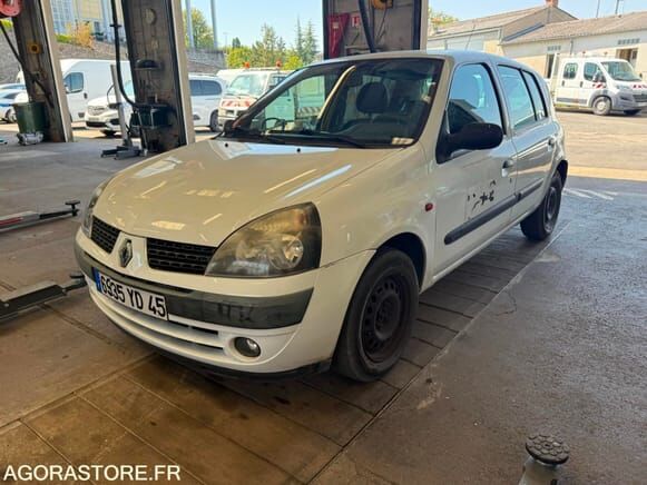 Renault CLIO - Хэтчбек: фото 1 Renault CLIO - Хэтчбек: фото 1