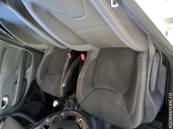 Renault CLIO - Хэтчбек: фото 4 Renault CLIO - Хэтчбек: фото 4