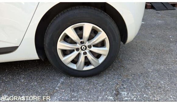 Хэтчбек Renault CLIO: фото 6 Хэтчбек Renault CLIO: фото 6