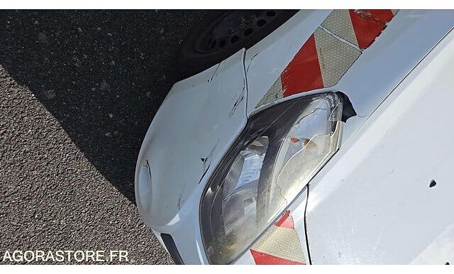 Хэтчбек Renault CLIO: фото 8 Хэтчбек Renault CLIO: фото 8