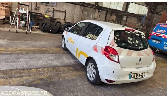 Хэтчбек Renault CLIO: фото 32 Хэтчбек Renault CLIO: фото 32