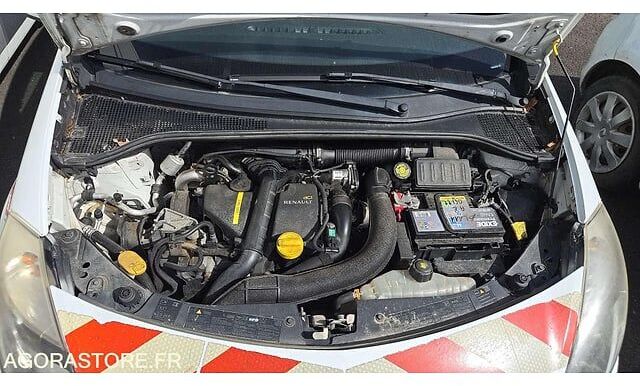 Хэтчбек Renault CLIO: фото 17 Хэтчбек Renault CLIO: фото 17