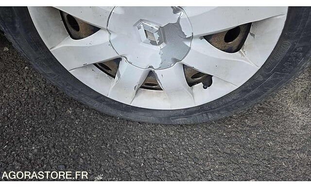 Хэтчбек Renault CLIO: фото 9 Хэтчбек Renault CLIO: фото 9