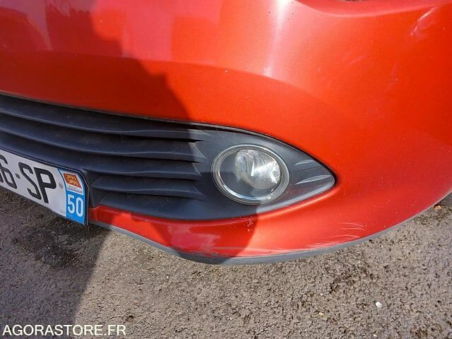 Renault CLIO4 - Хэтчбек: фото 2 Renault CLIO4 - Хэтчбек: фото 2