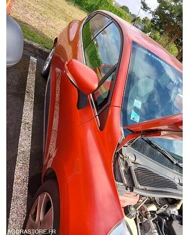Renault CLIO4 - Хэтчбек: фото 4 Renault CLIO4 - Хэтчбек: фото 4