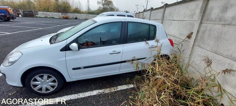 Renault Clio - 2008 - Легковой автомобиль: фото 2 Renault Clio - 2008 - Легковой автомобиль: фото 2