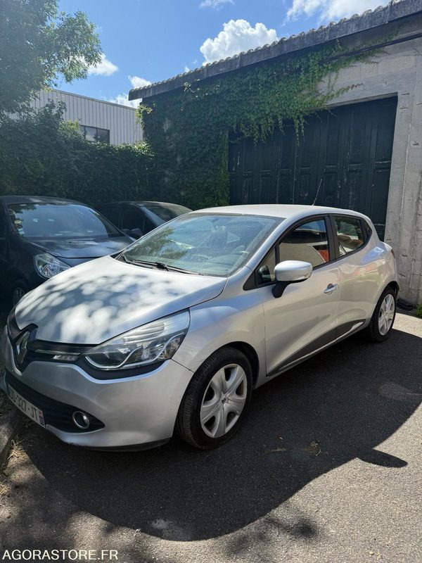 Renault Clio 4 101410 kms 2014 - Легковой автомобиль: фото 2 Renault Clio 4 101410 kms 2014 - Легковой автомобиль: фото 2