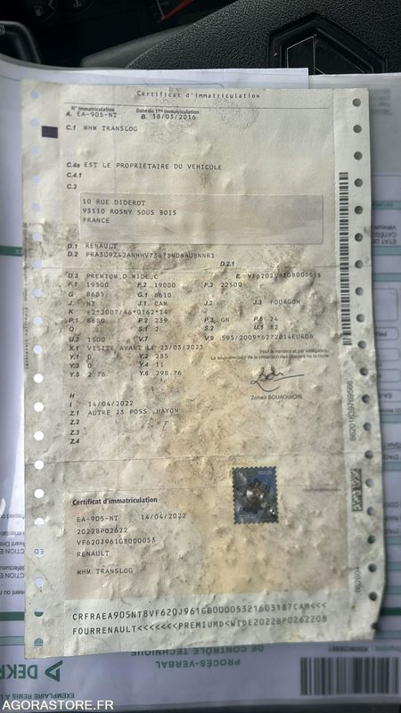 Renault - Грузовик с закрытым кузовом: фото 1 Renault - Грузовик с закрытым кузовом: фото 1