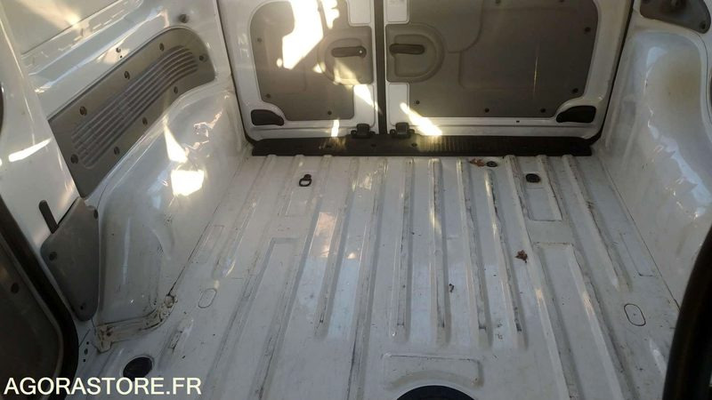 Renault Kangoo - 2004 - Легковой фургон: фото 3 Renault Kangoo - 2004 - Легковой фургон: фото 3