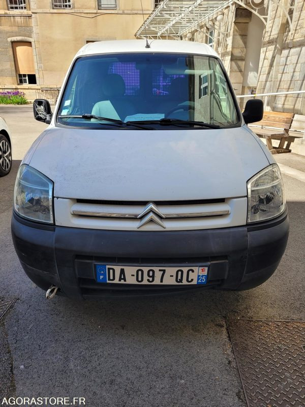 Renault Kangoo 70 275 kms année 2003 Contrôle technique favorable - Легковой фургон: фото 1 Renault Kangoo 70 275 kms année 2003 Contrôle technique favorable - Легковой фургон: фото 1