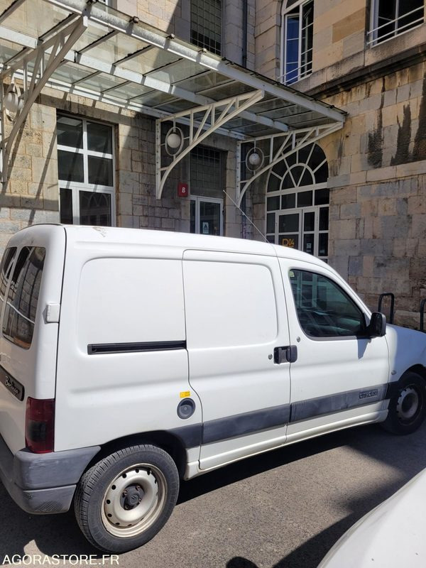 Renault Kangoo 70 275 kms année 2003 Contrôle technique favorable - Легковой фургон: фото 3 Renault Kangoo 70 275 kms année 2003 Contrôle technique favorable - Легковой фургон: фото 3