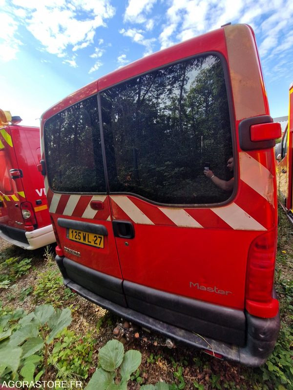 Renault Master - 1998 - 85258 - 125WL27 - Цельнометаллический фургон: фото 4 Renault Master - 1998 - 85258 - 125WL27 - Цельнометаллический фургон: фото 4