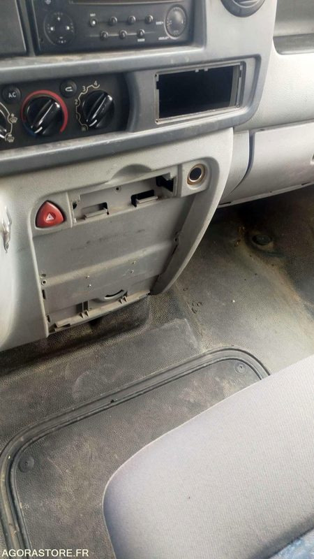 Цельнометаллический фургон Renault - Master - 2008 - 307791kms: фото 10