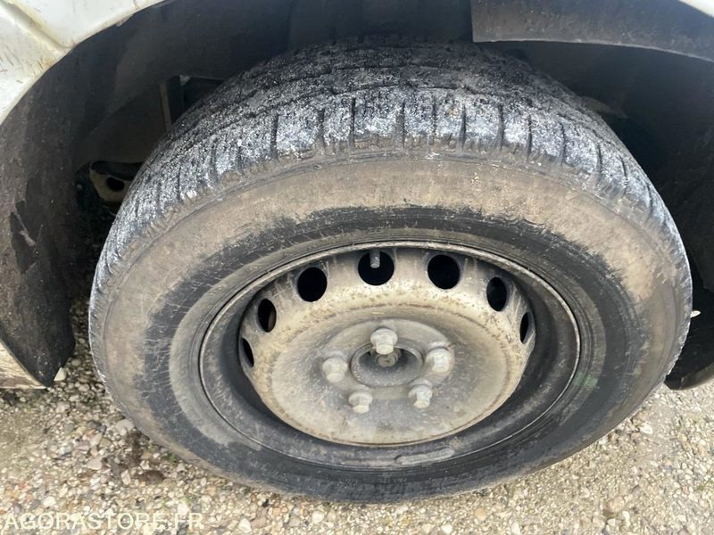 Цельнометаллический фургон Renault Master - 2011 - 221285 - BP976HX: фото 9