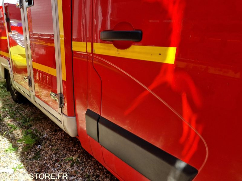 Renault Master - 2011 - 270594 - CE149HL - Машина скорой помощи: фото 4 Renault Master - 2011 - 270594 - CE149HL - Машина скорой помощи: фото 4