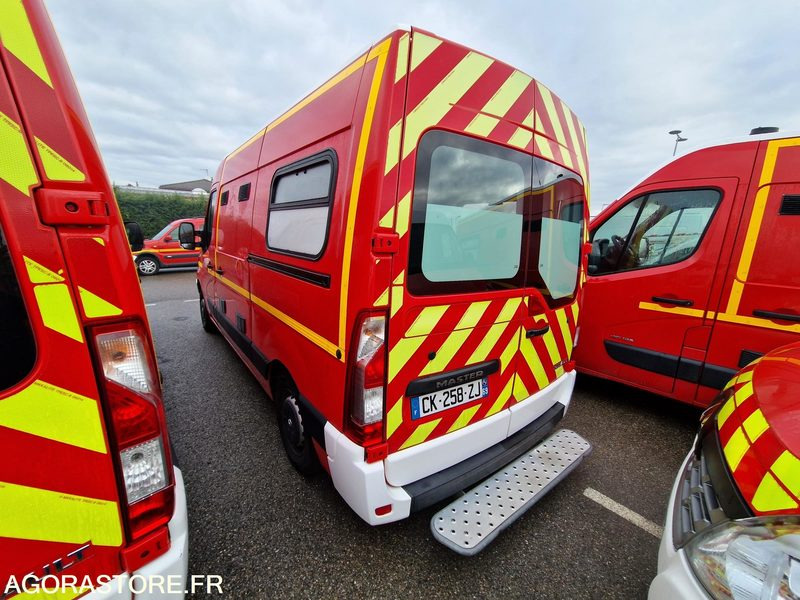 Renault Master - 2012 -161641 - CK258ZJ - Машина скорой помощи: фото 4 Renault Master - 2012 -161641 - CK258ZJ - Машина скорой помощи: фото 4