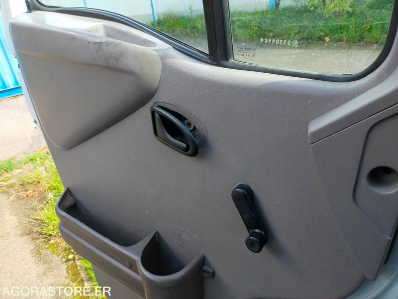 Цельнометаллический фургон Renault Master DCI: фото 10