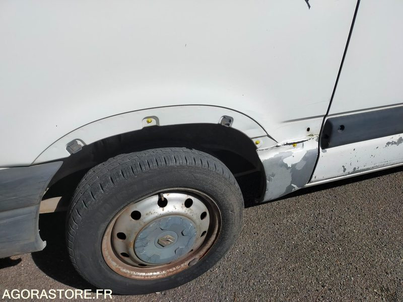 Цельнометаллический фургон Renault Master DCI: фото 14