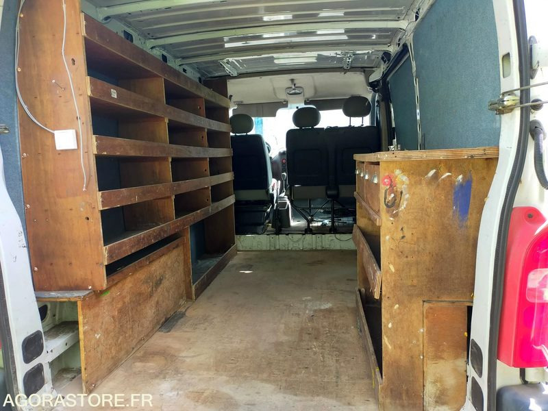 Цельнометаллический фургон Renault Master DCI: фото 6