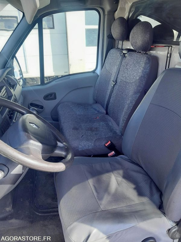 Renault Master - Цельнометаллический фургон: фото 2 Renault Master - Цельнометаллический фургон: фото 2