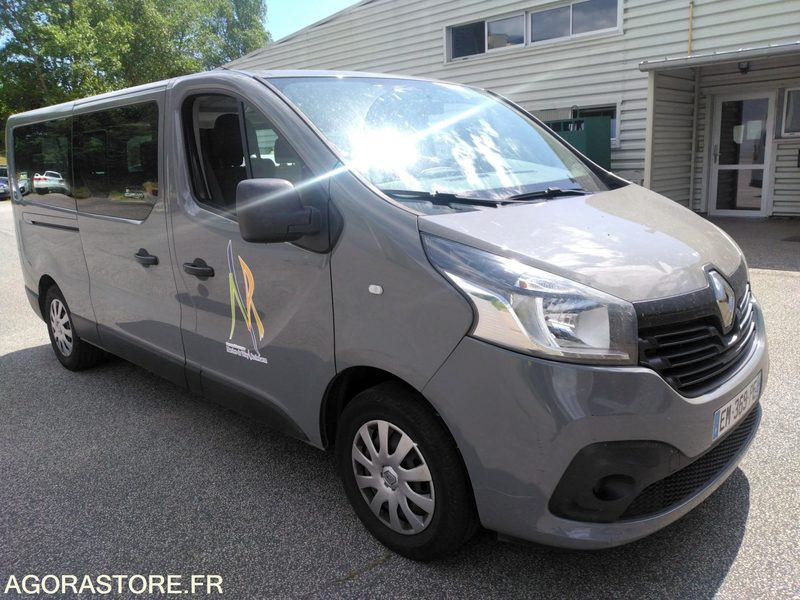 Renault Trafic 2017 114300 kms - Микроавтобус, Пассажирский фургон: фото 2 Renault Trafic 2017 114300 kms - Микроавтобус, Пассажирский фургон: фото 2