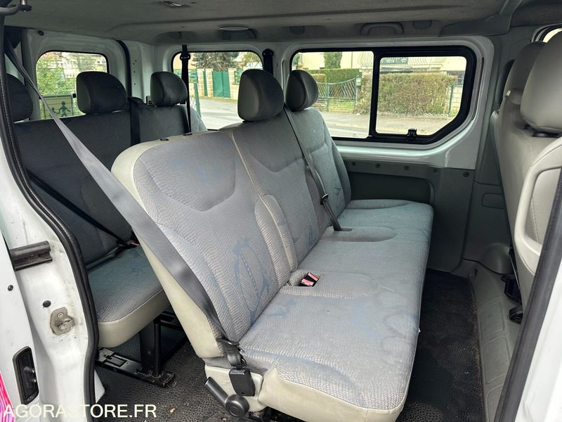 Renault Trafic 9 places / EG-558-SZ / 463 561kms - Микроавтобус, Пассажирский фургон: фото 5 Renault Trafic 9 places / EG-558-SZ / 463 561kms - Микроавтобус, Пассажирский фургон: фото 5