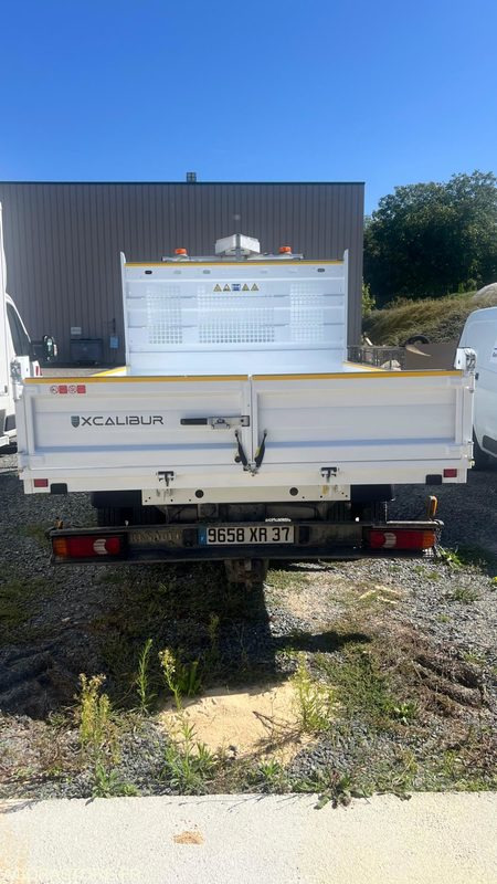 Renault master benne - Малотоннажный самосвал: фото 4 Renault master benne - Малотоннажный самосвал: фото 4