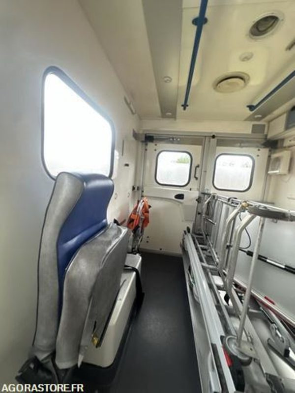 Цельнометаллический фургон Renault master dci 120 - 7395kf46: фото 17