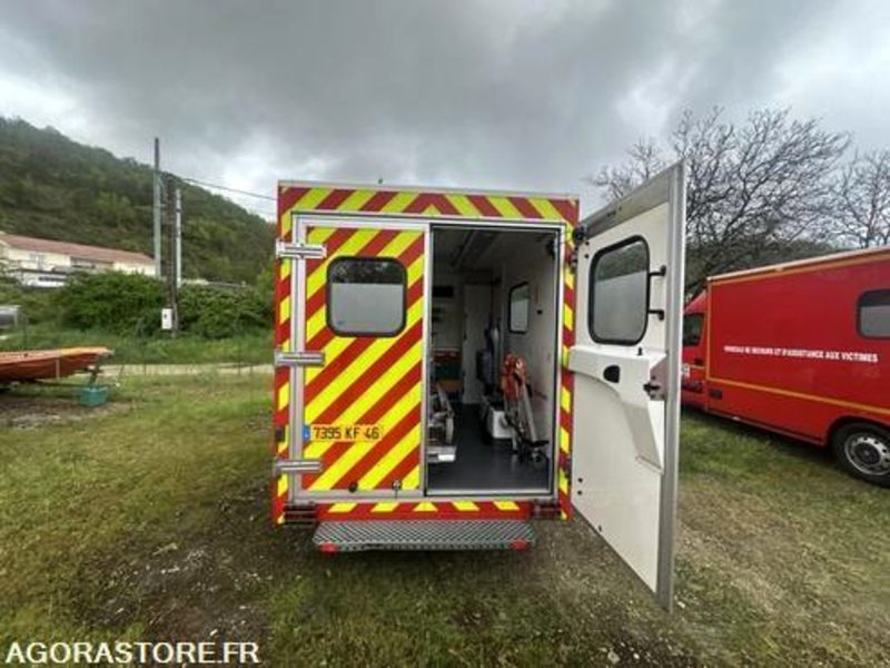 Цельнометаллический фургон Renault master dci 120 - 7395kf46: фото 9