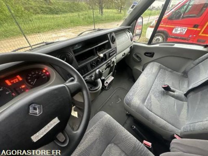 Цельнометаллический фургон Renault master dci 120 - 7395kf46: фото 7