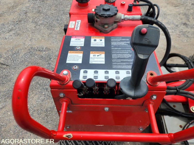 Rogneuse / Raboteuse de souches Carlton SP5014 – 2019 – 300 h - Измельчитель пней: фото 5 Rogneuse / Raboteuse de souches Carlton SP5014 – 2019 – 300 h - Измельчитель пней: фото 5