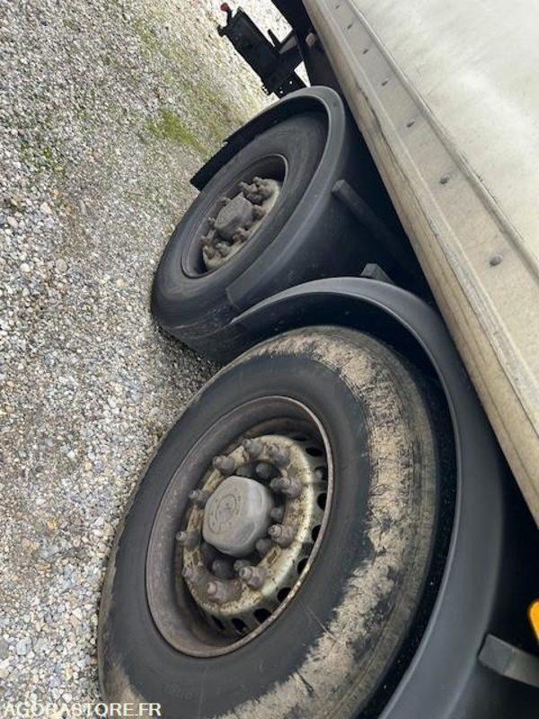 SEMI REMORQUE SAMRO - FOURGO - 2006 - Полуприцеп-фургон: фото 3 SEMI REMORQUE SAMRO - FOURGO - 2006 - Полуприцеп-фургон: фото 3