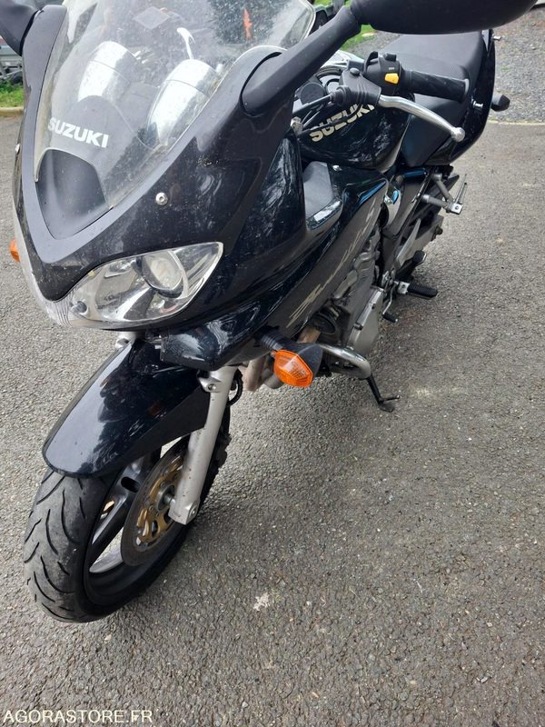 SUZUKI-600-BANDIT-S-2000-A2 - Мотоцикл: фото 4 SUZUKI-600-BANDIT-S-2000-A2 - Мотоцикл: фото 4