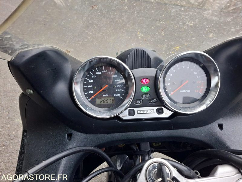 SUZUKI-600-BANDIT-S-2000-A2 - Мотоцикл: фото 5 SUZUKI-600-BANDIT-S-2000-A2 - Мотоцикл: фото 5