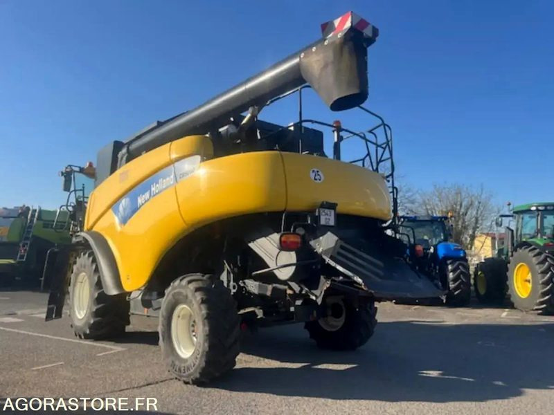 Сельскохозяйственная техника MOISSONNEUSE NEW HOLLAND CR 9060 - 2007 / 3515H: фото 7 Сельскохозяйственная техника MOISSONNEUSE NEW HOLLAND CR 9060 - 2007 / 3515H: фото 7