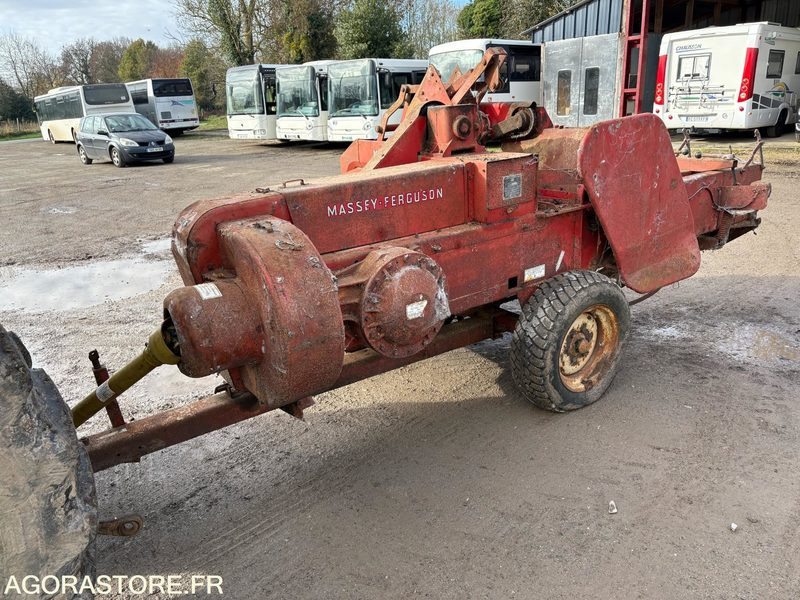 PRESSE A PETIT BALOT MASSEY FERCUSSON - Сельскохозяйственная техника: фото 4 PRESSE A PETIT BALOT MASSEY FERCUSSON - Сельскохозяйственная техника: фото 4