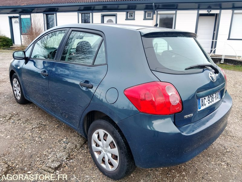 TOYOTA AURIS - Легковой автомобиль: фото 3 TOYOTA AURIS - Легковой автомобиль: фото 3