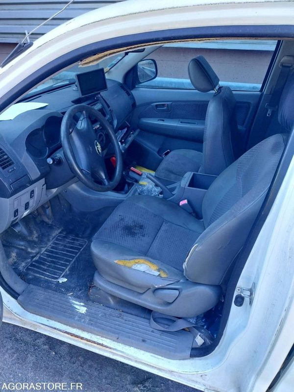 TOYOTA Hilux 4x2 Groupe HP 2007 (448000Km) VENTE EXPORT UNIQUEMENT ROULANT - Легковой фургон: фото 5 TOYOTA Hilux 4x2 Groupe HP 2007 (448000Km) VENTE EXPORT UNIQUEMENT ROULANT - Легковой фургон: фото 5