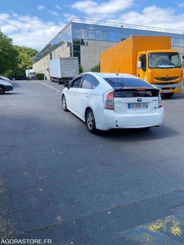 TOYOTA PRIUS HYBRIDE 2/ELECRIQUE/ESS/GPL- 2012- 400000 - Легковой автомобиль: фото 3 TOYOTA PRIUS HYBRIDE 2/ELECRIQUE/ESS/GPL- 2012- 400000 - Легковой автомобиль: фото 3