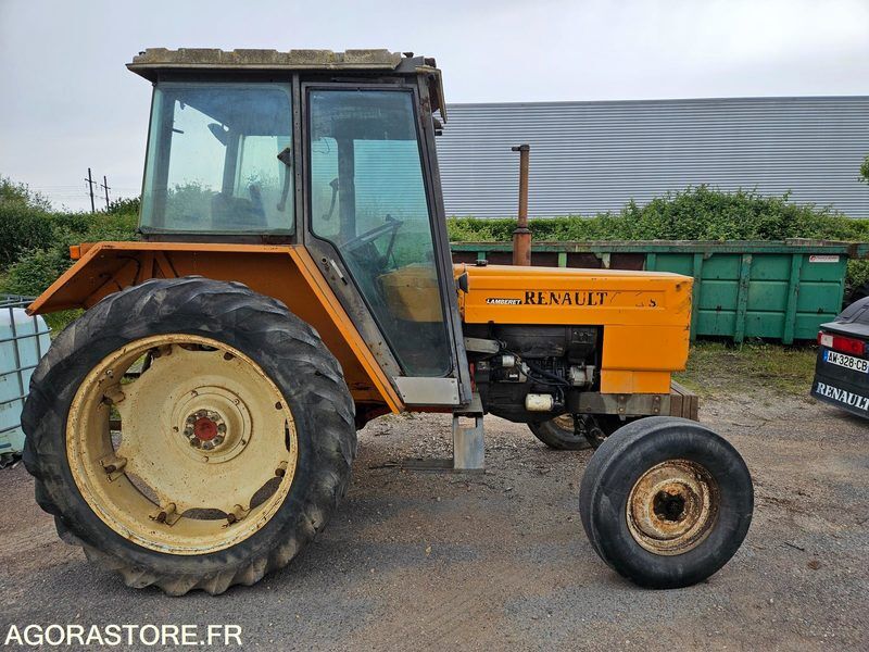 TRACTEUR RENAULT 461S - Трактор: фото 1 TRACTEUR RENAULT 461S - Трактор: фото 1