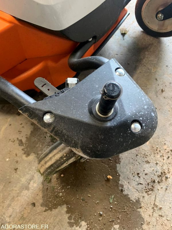 Tondeuse STIHL - Газонокосилка: фото 4 Tondeuse STIHL - Газонокосилка: фото 4