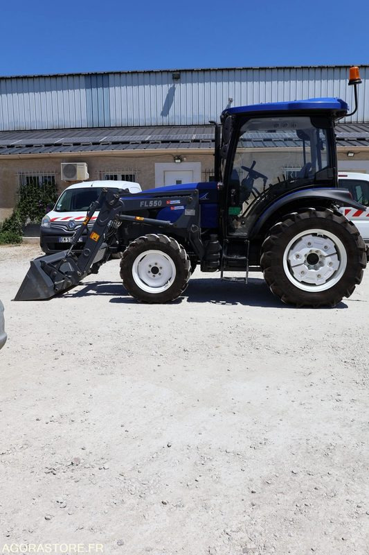 Tracteur Lovol M504 cabine avec équipements 111h 2023 - Трактор: фото 2 Tracteur Lovol M504 cabine avec équipements 111h 2023 - Трактор: фото 2