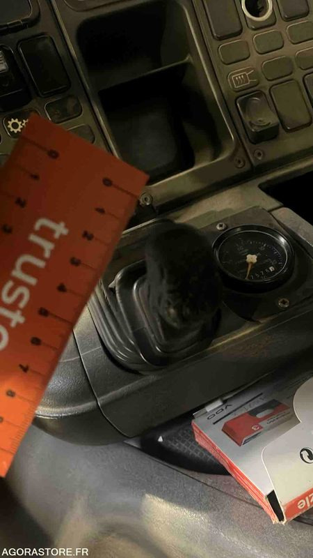 SCANIA B262X39SB - 1999 - 966041 KM - FM-031-CX - Тягач: фото 5 SCANIA B262X39SB - 1999 - 966041 KM - FM-031-CX - Тягач: фото 5