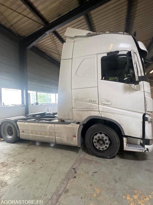 VOLVO FH 500 - 744 180 km - Тягач: фото 2 VOLVO FH 500 - 744 180 km - Тягач: фото 2