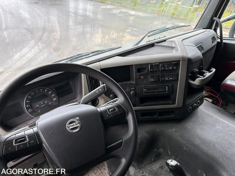 VOLVO FMII 450 EURO 6 - 2015 - 445 000 KMS - Тягач: фото 4 VOLVO FMII 450 EURO 6 - 2015 - 445 000 KMS - Тягач: фото 4