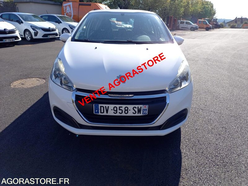 Vends Peugeot 208 essence - Легковой автомобиль: фото 2 Vends Peugeot 208 essence - Легковой автомобиль: фото 2