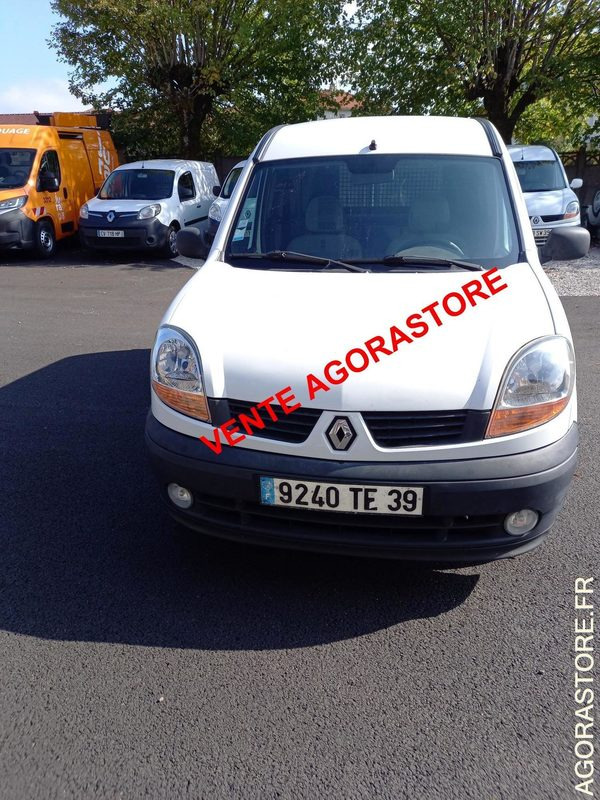 Vends Renault kangoo diesel - Легковой фургон: фото 2 Vends Renault kangoo diesel - Легковой фургон: фото 2