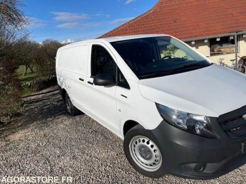 Vito Electrique comme neuf + double chargeurs - Цельнометаллический фургон: фото 1 Vito Electrique comme neuf + double chargeurs - Цельнометаллический фургон: фото 1